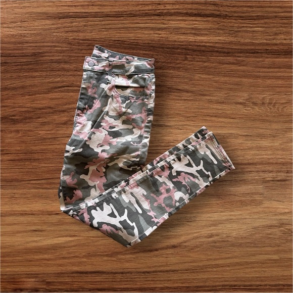 Levi’s 721 High-rise camo skinny jeans 720 high rise skinny pants jeans - Picture 2 of 16